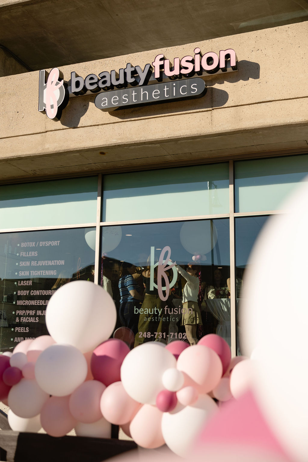 Image gallery marquee